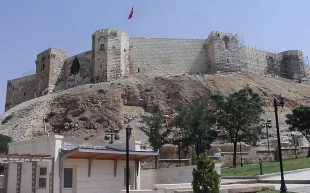 동로마 시절부터 몇 백년을 버틴 문화재가 무너진 튀르키예